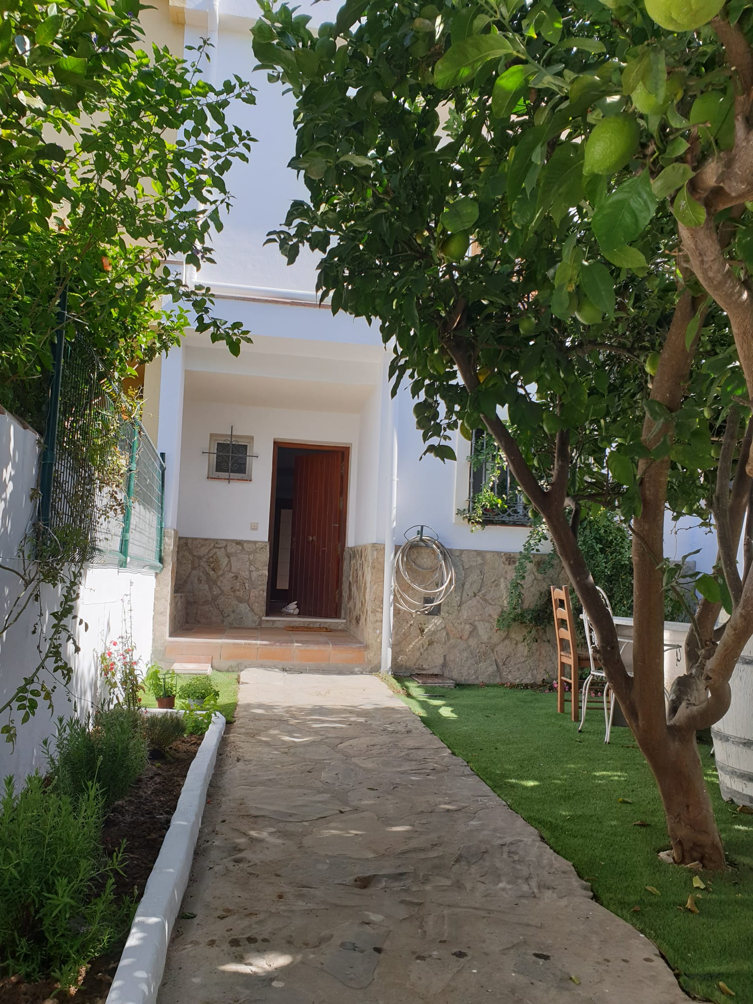 Casa maravillosa de 3 dormitorios en Guadiaro - mibgroup.es