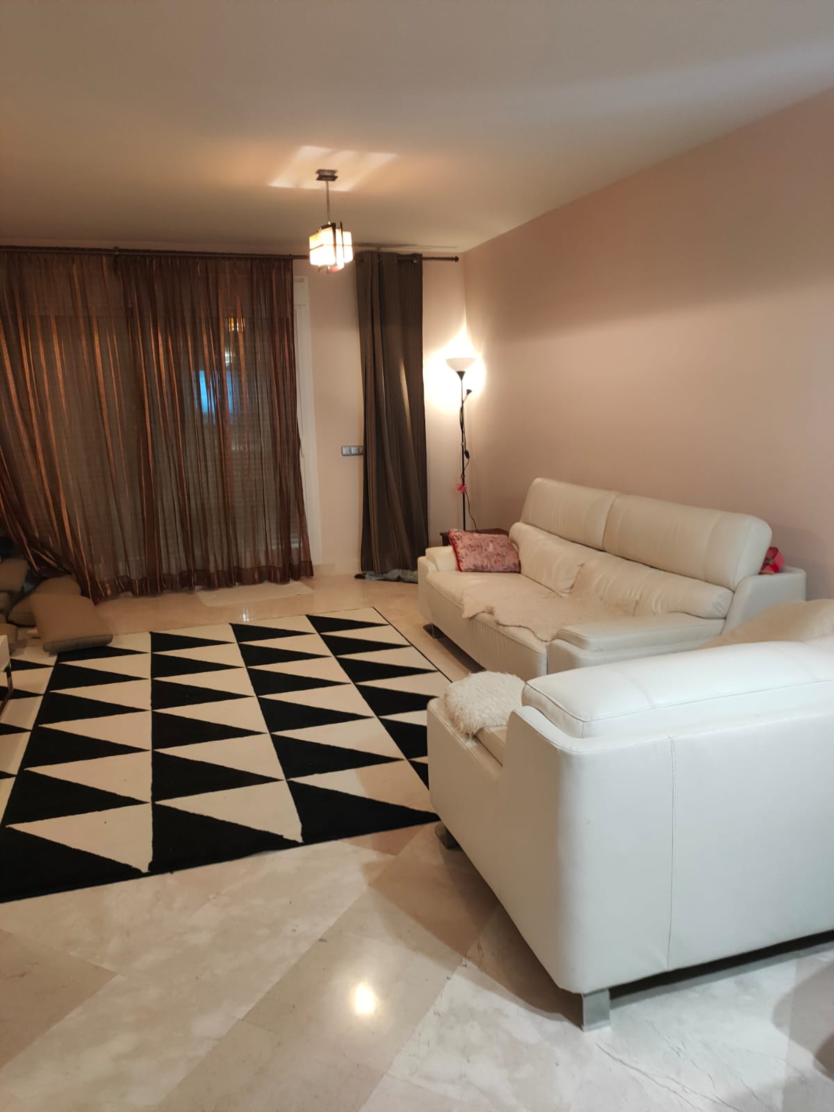 Casa en Manilva de 3 dormitorios en alquiler larga temporada - mibgroup.es