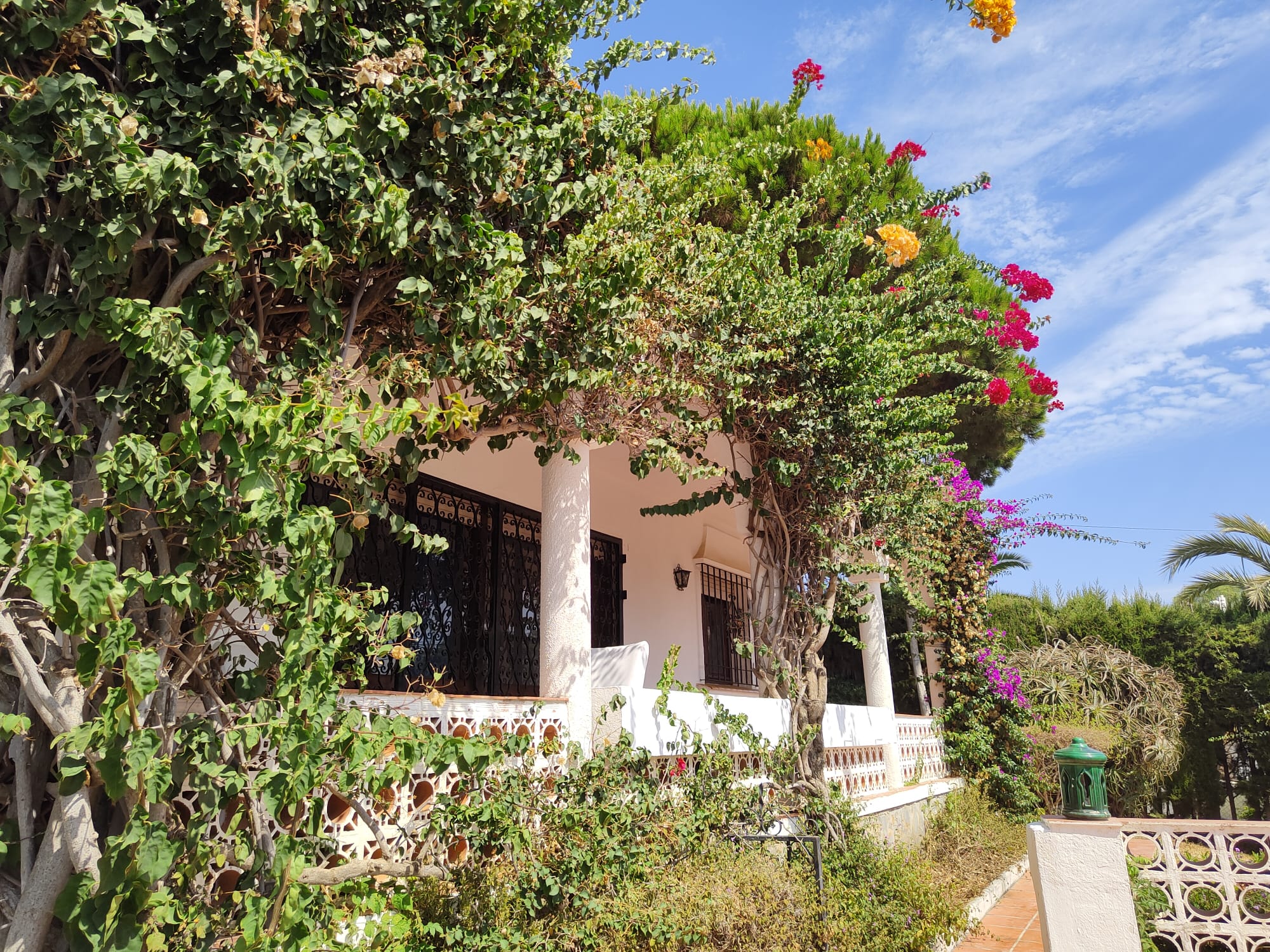 Villa en Marbesa, a 150 m del mar. - mibgroup.es