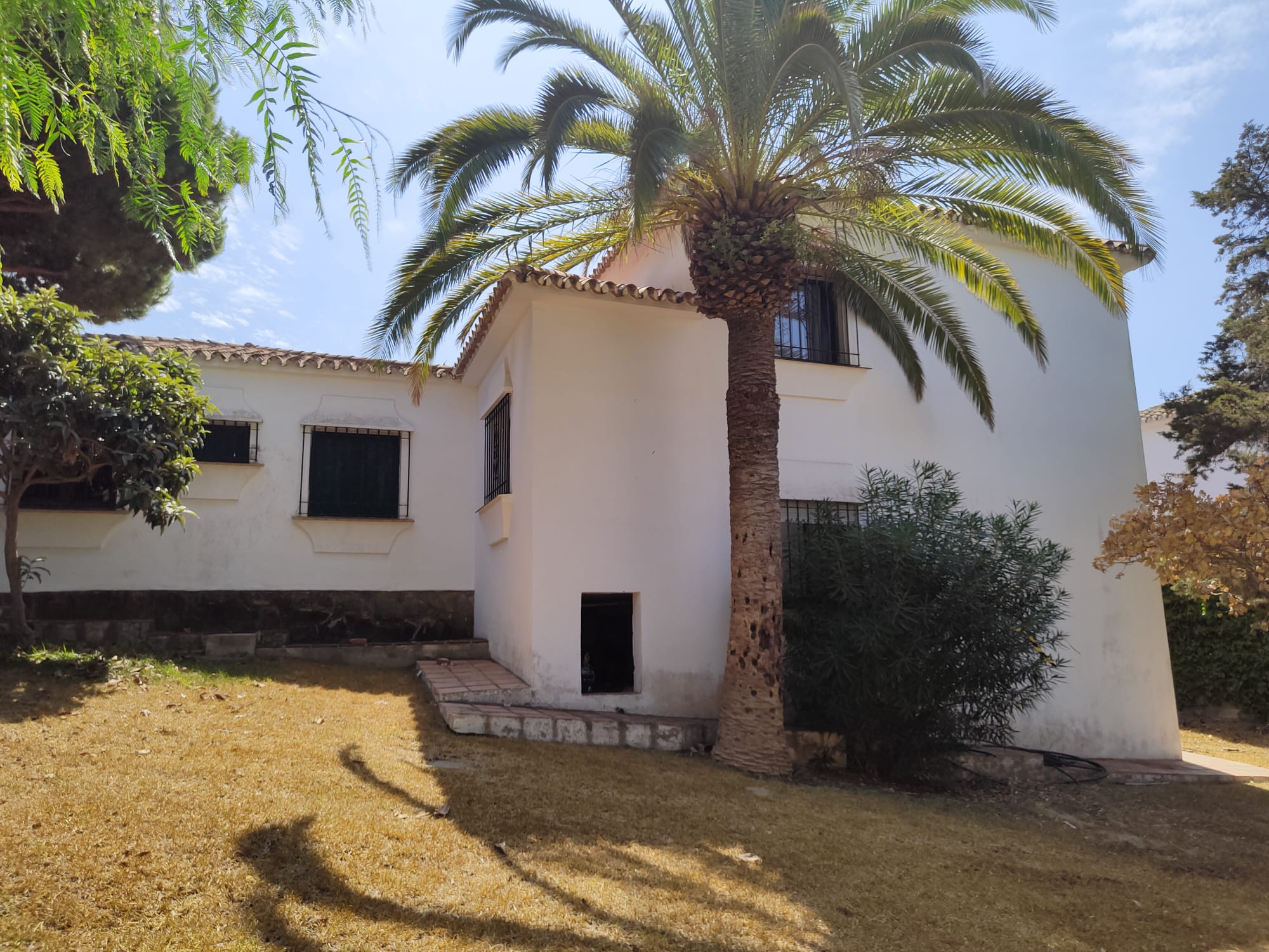 Villa en Marbesa, a 150 m del mar. - mibgroup.es