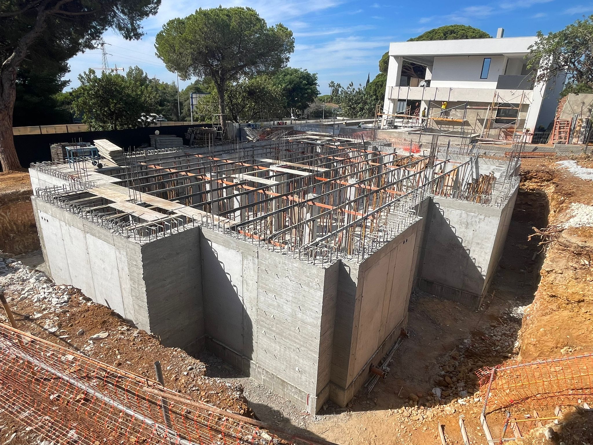Se vende estructura para construir una casa en Nagueles - mibgroup.es