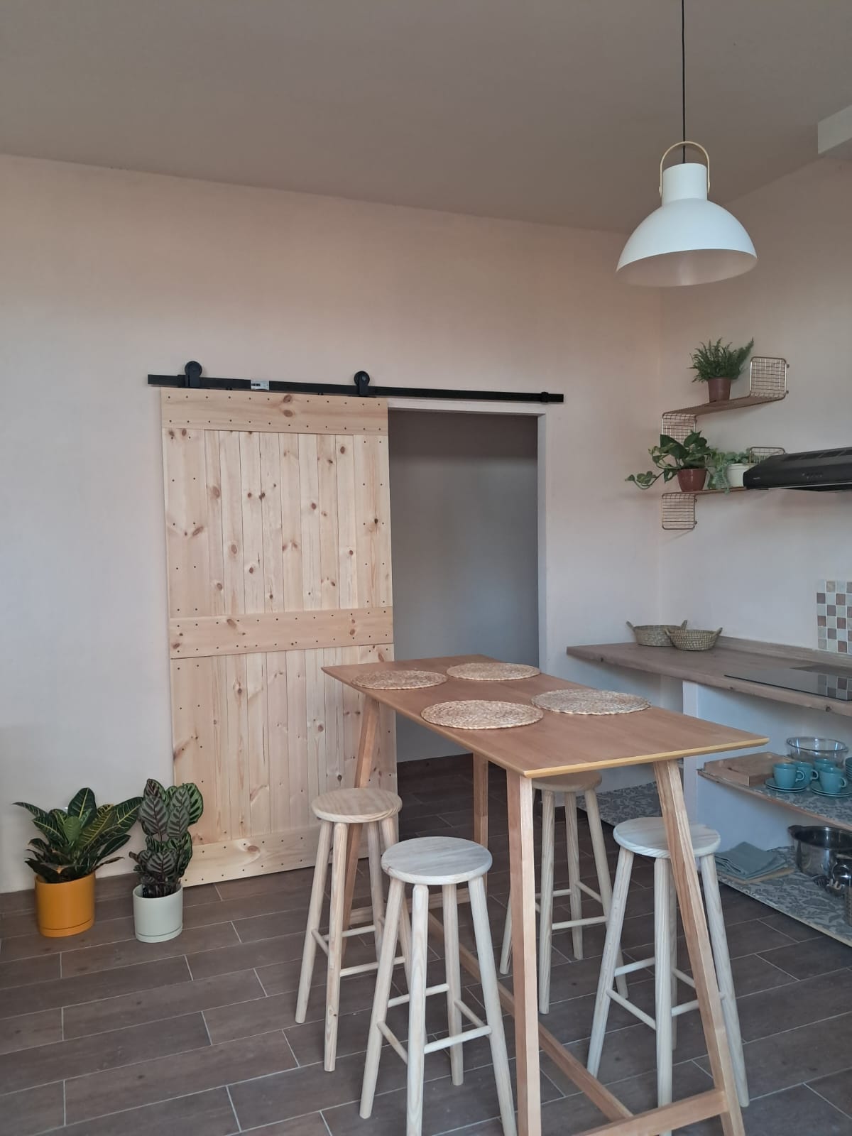 Сдается в аренду уютный 2-спальный таунхаус в порту Эстепоны - mibgroup.es