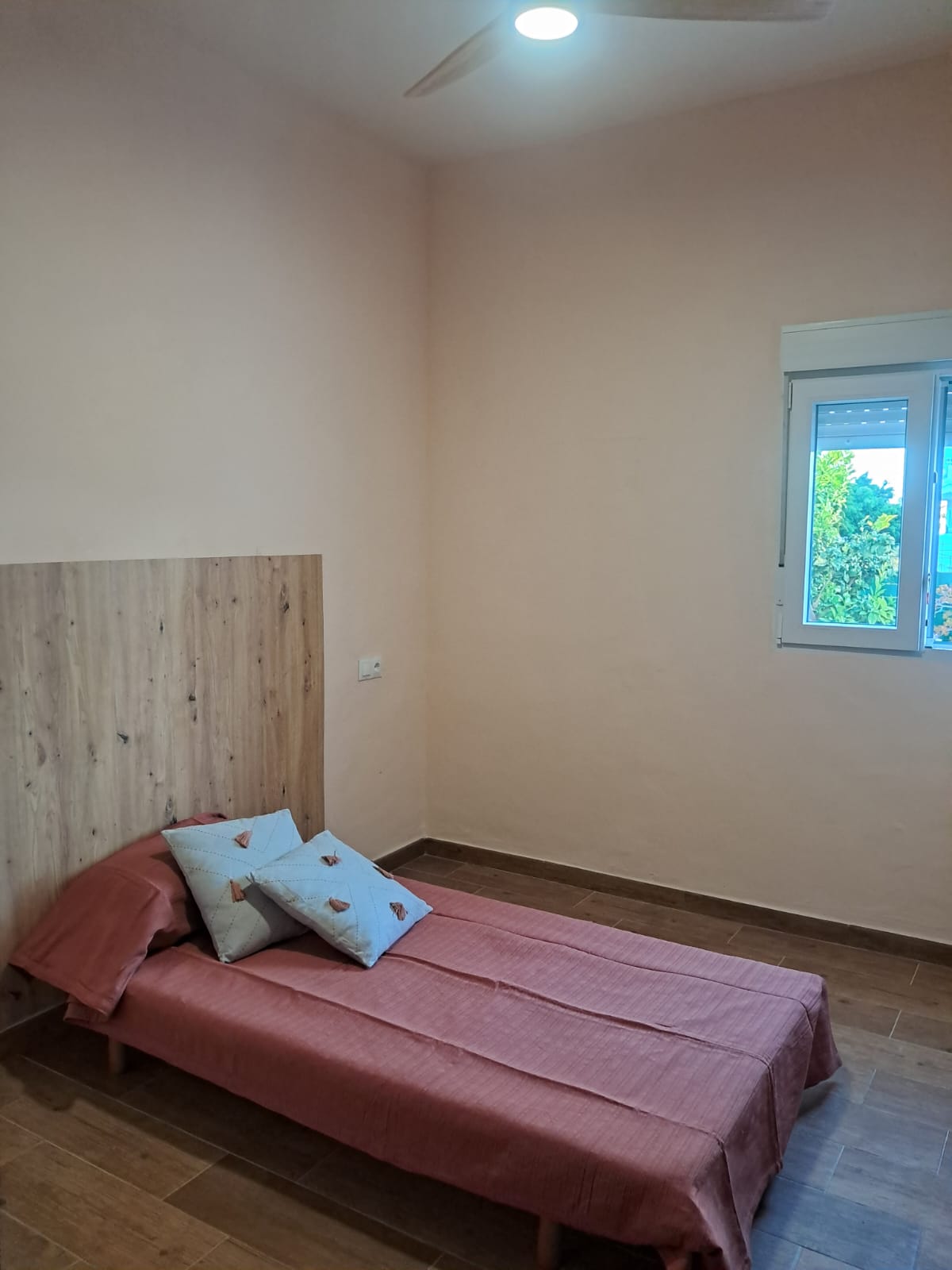 Сдается в аренду уютный 2-спальный таунхаус в порту Эстепоны - mibgroup.es