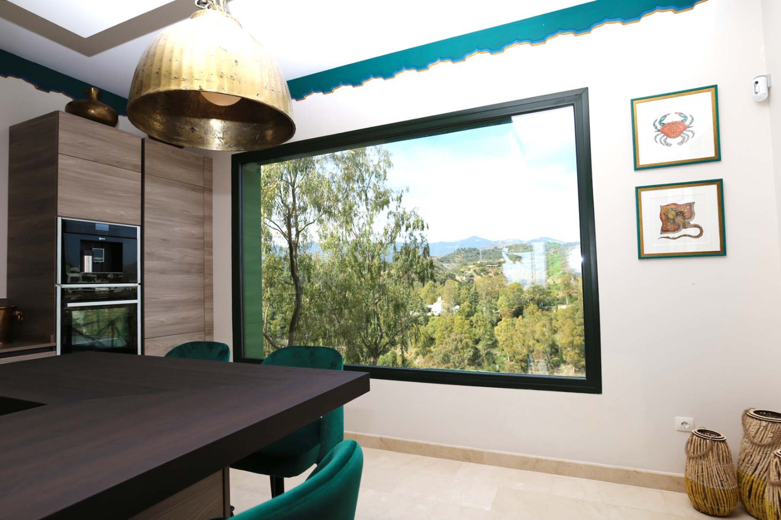 Luxury Villa for Long-Term Rental in Selwo - mibgroup.es