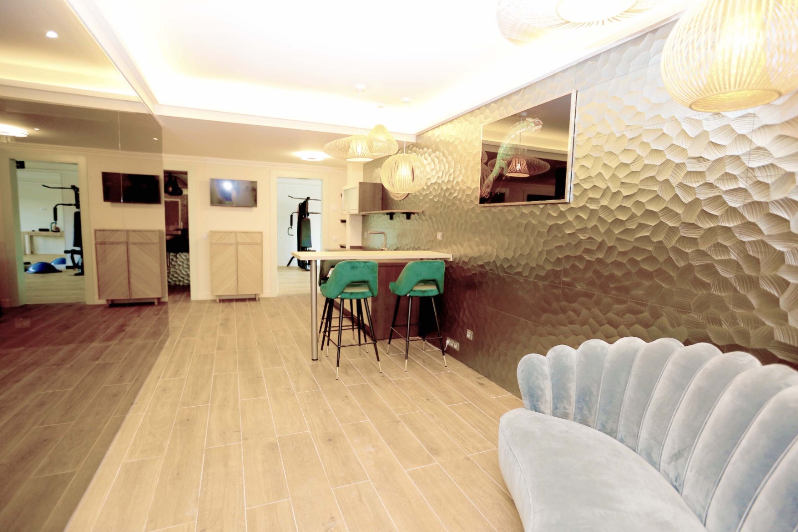 Luxury Villa for Long-Term Rental in Selwo - mibgroup.es