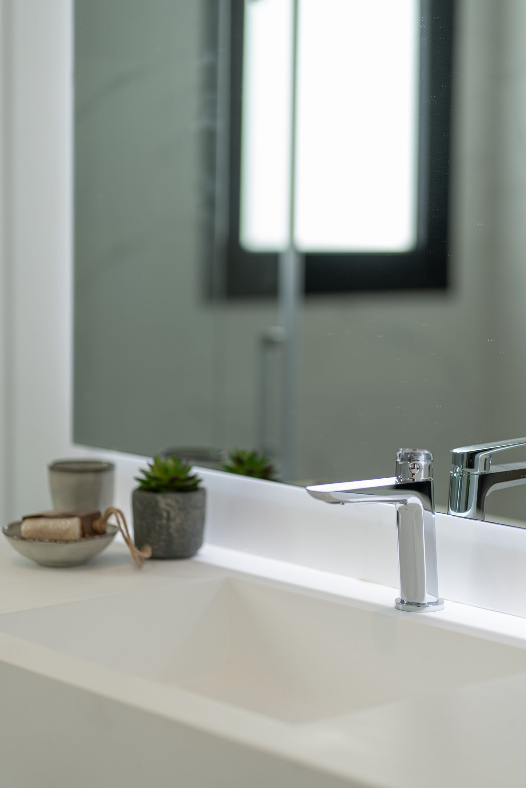 Spacious 4-Bedroom, 3-Bathroom Apartment with Panoramic Sea Views - mibgroup.es