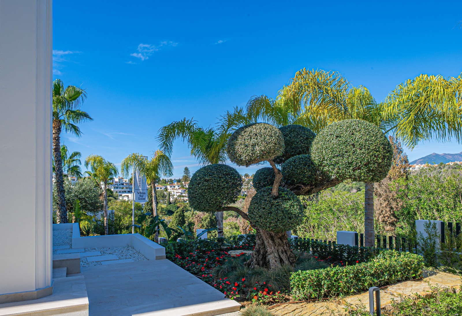 Elegant Villas in Marbella's Golden Mile – Lomas de Marbella Club - mibgroup.es