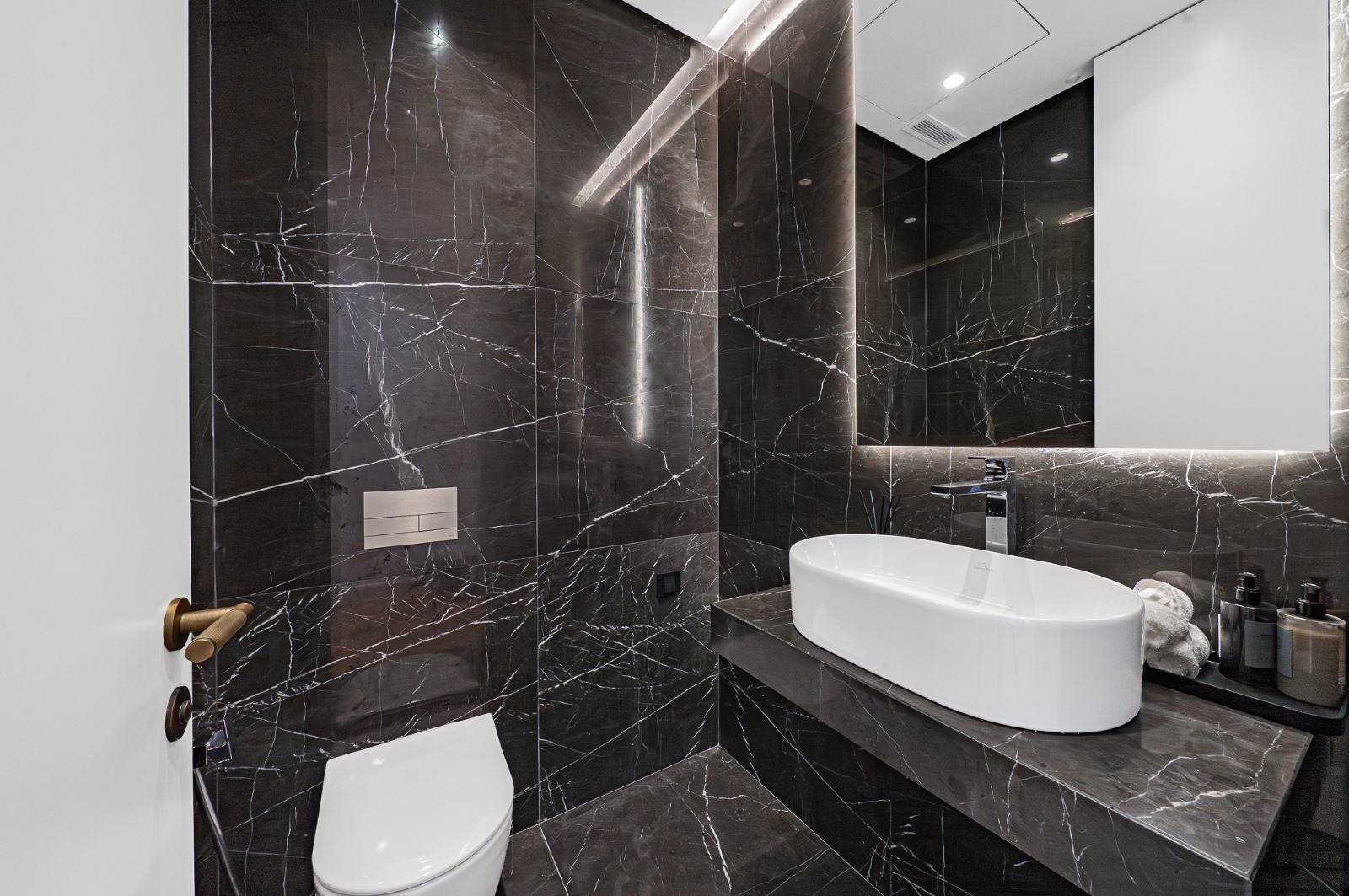 Elegant Villas in Marbella's Golden Mile – Lomas de Marbella Club - mibgroup.es