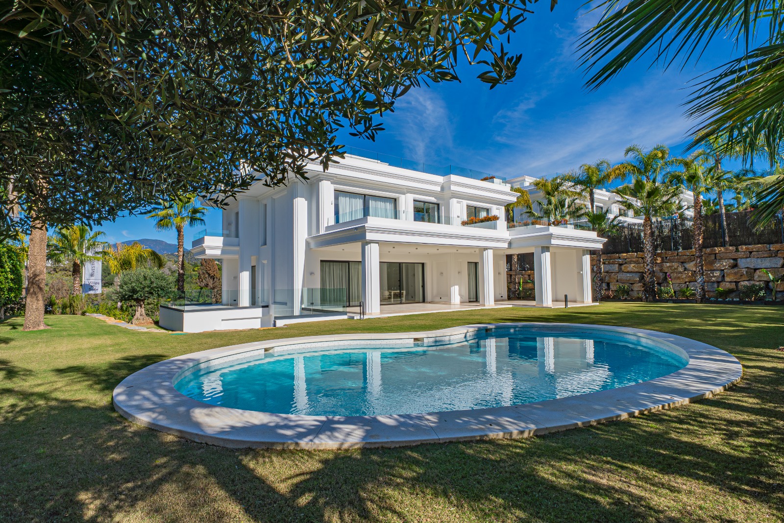 Elegant Villas in Marbella's Golden Mile – Lomas de Marbella Club - mibgroup.es