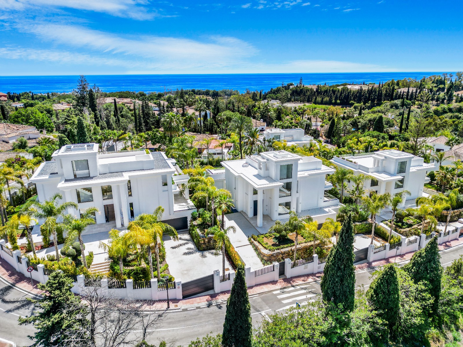 Elegant Villas in Marbella's Golden Mile – Lomas de Marbella Club - mibgroup.es