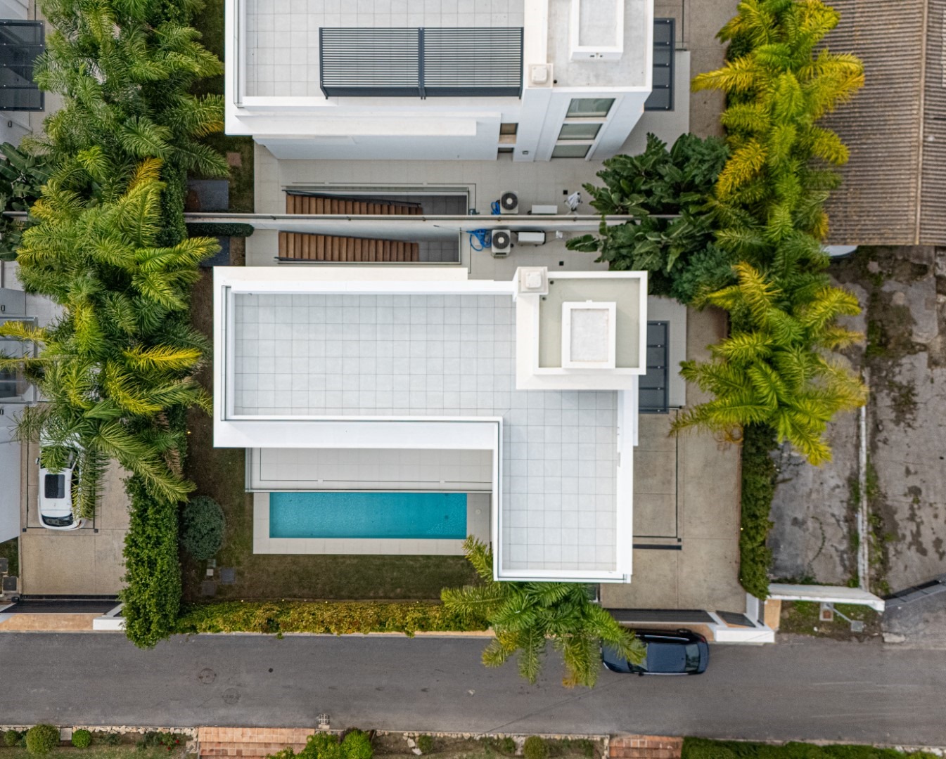 Modern Villa in Marbella’s Golden Mile – 100m from the Beach, Walk to Puerto Banús - mibgroup.es