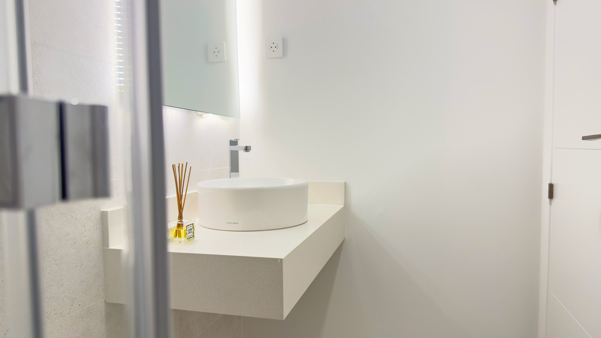 Modernos apartamentos a 250 metros de la playa en una urbanización cerrada - mibgroup.es