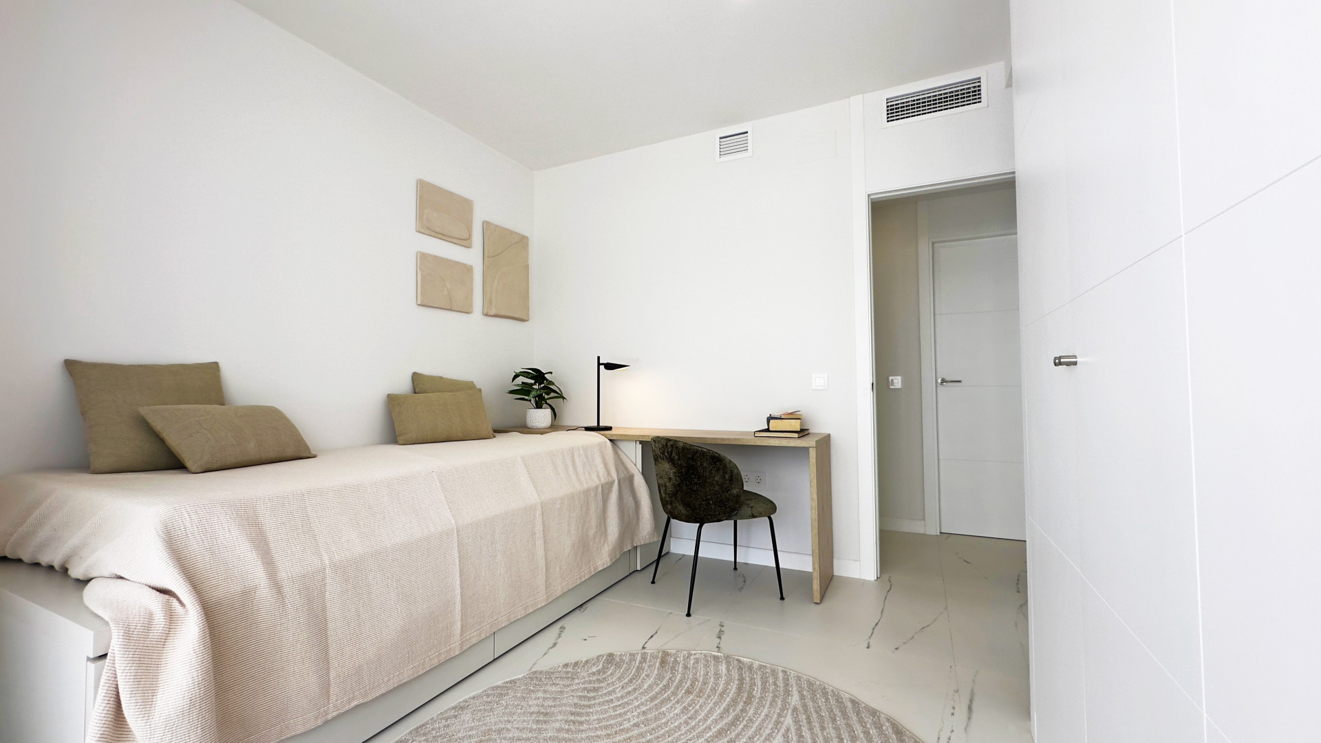 Modernos apartamentos a 250 metros de la playa en una urbanización cerrada - mibgroup.es