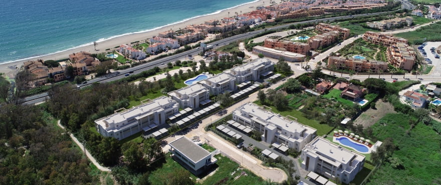 Modern apartments in Casares Playa with sea views and terraces - mibgroup.es