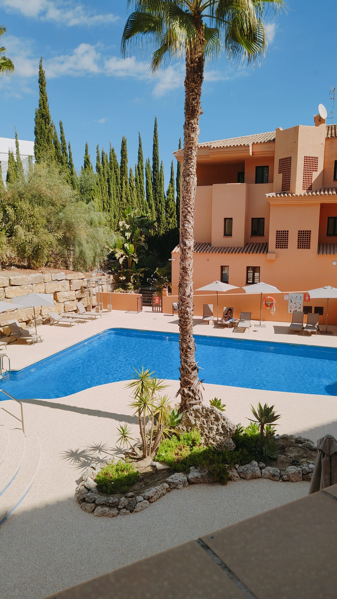 Se vende apartamento de 1 dormitorio en El Paraíso con piscina y gimnasio - mibgroup.es