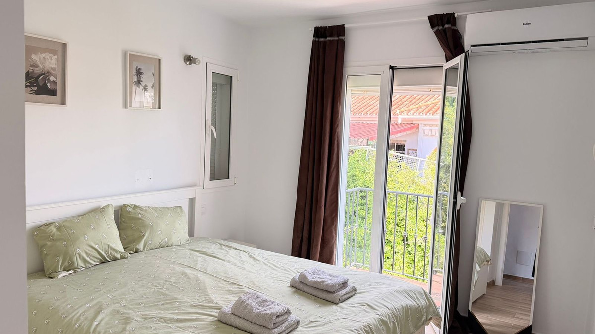 Ático con vistas al mar en Manilva - mibgroup.es