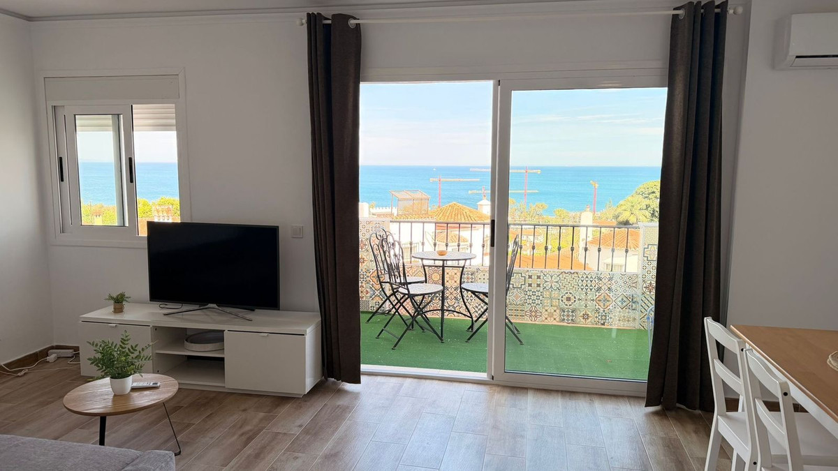 Ático con vistas al mar en Manilva - mibgroup.es