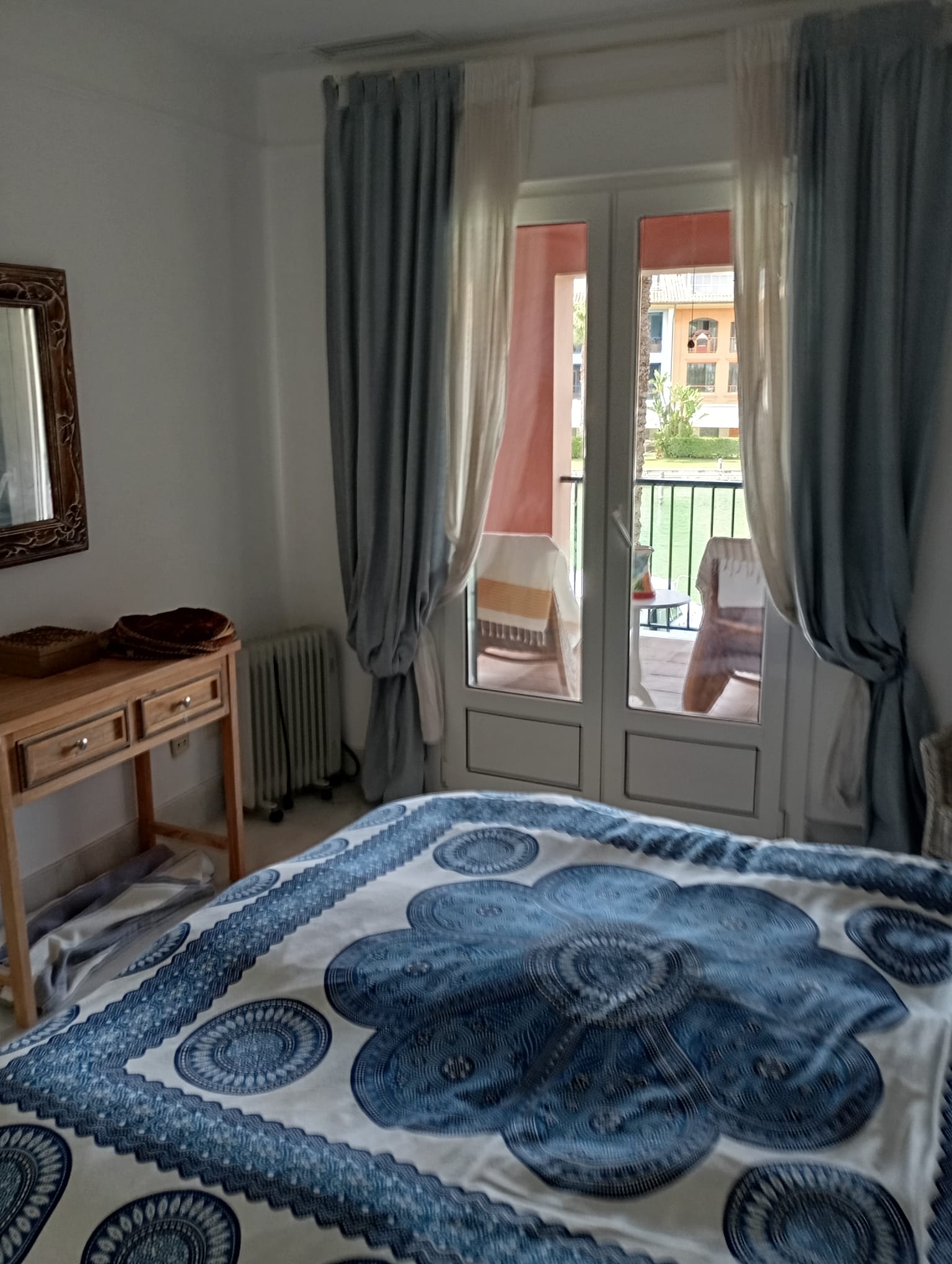 Exclusive 2-Bedroom Apartment in Puerto de Sotogrande with Direct Access to Yacht Berth - mibgroup.es