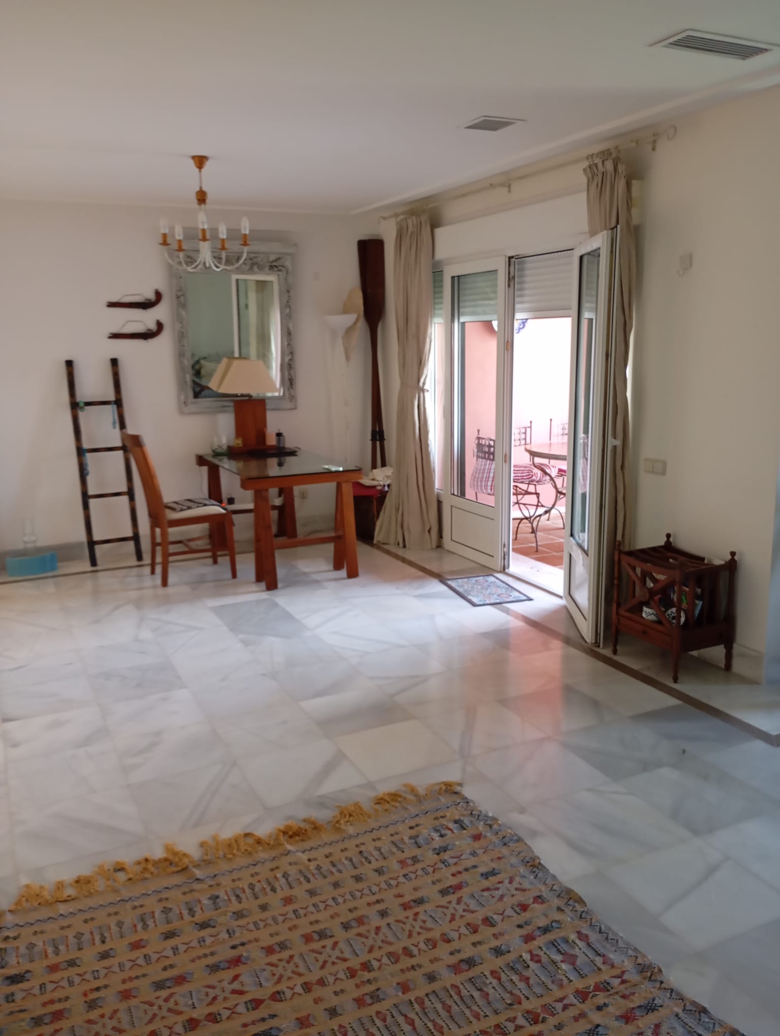 Exclusive 2-Bedroom Apartment in Puerto de Sotogrande with Direct Access to Yacht Berth - mibgroup.es