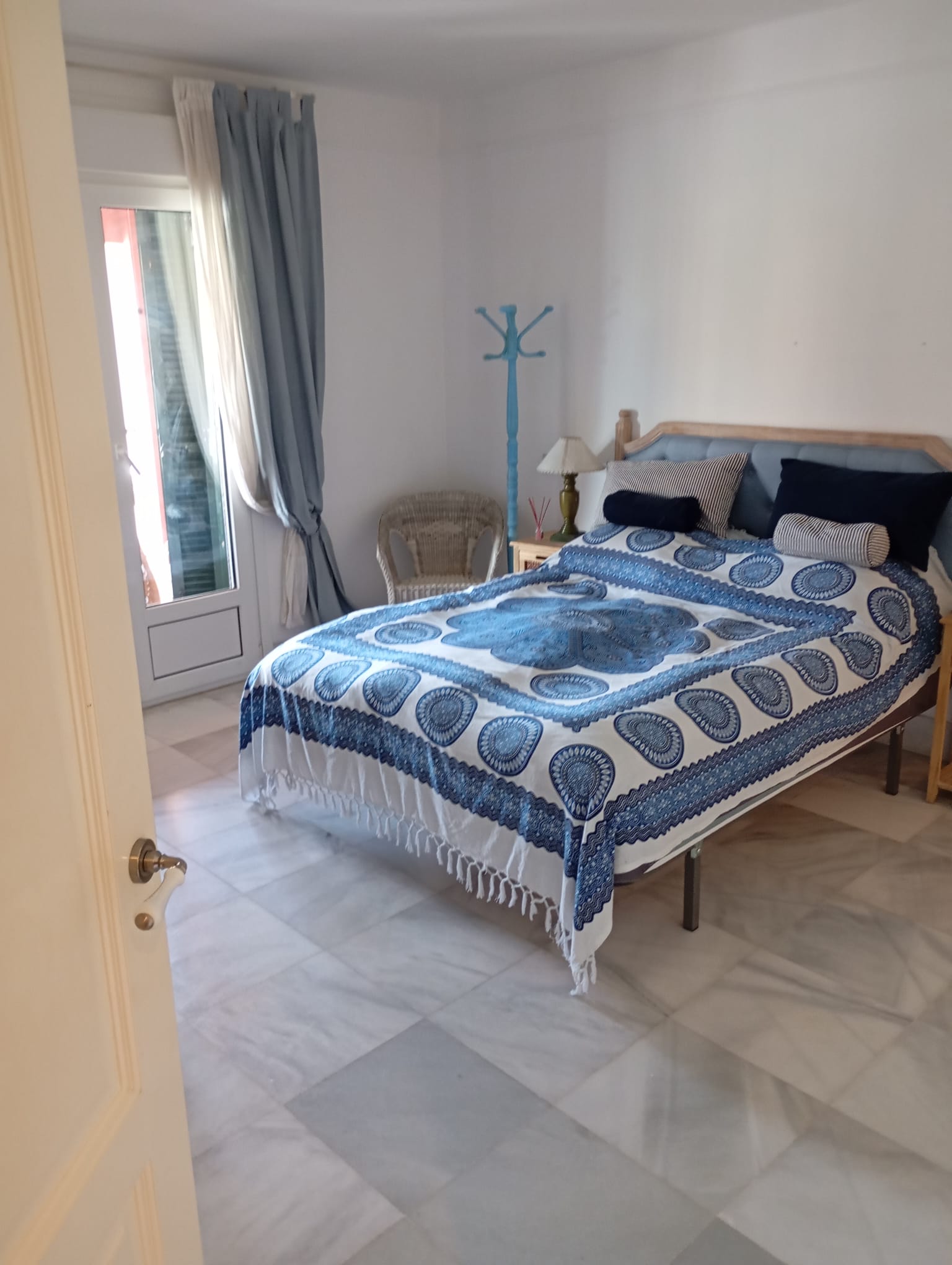 Exclusive 2-Bedroom Apartment in Puerto de Sotogrande with Direct Access to Yacht Berth - mibgroup.es