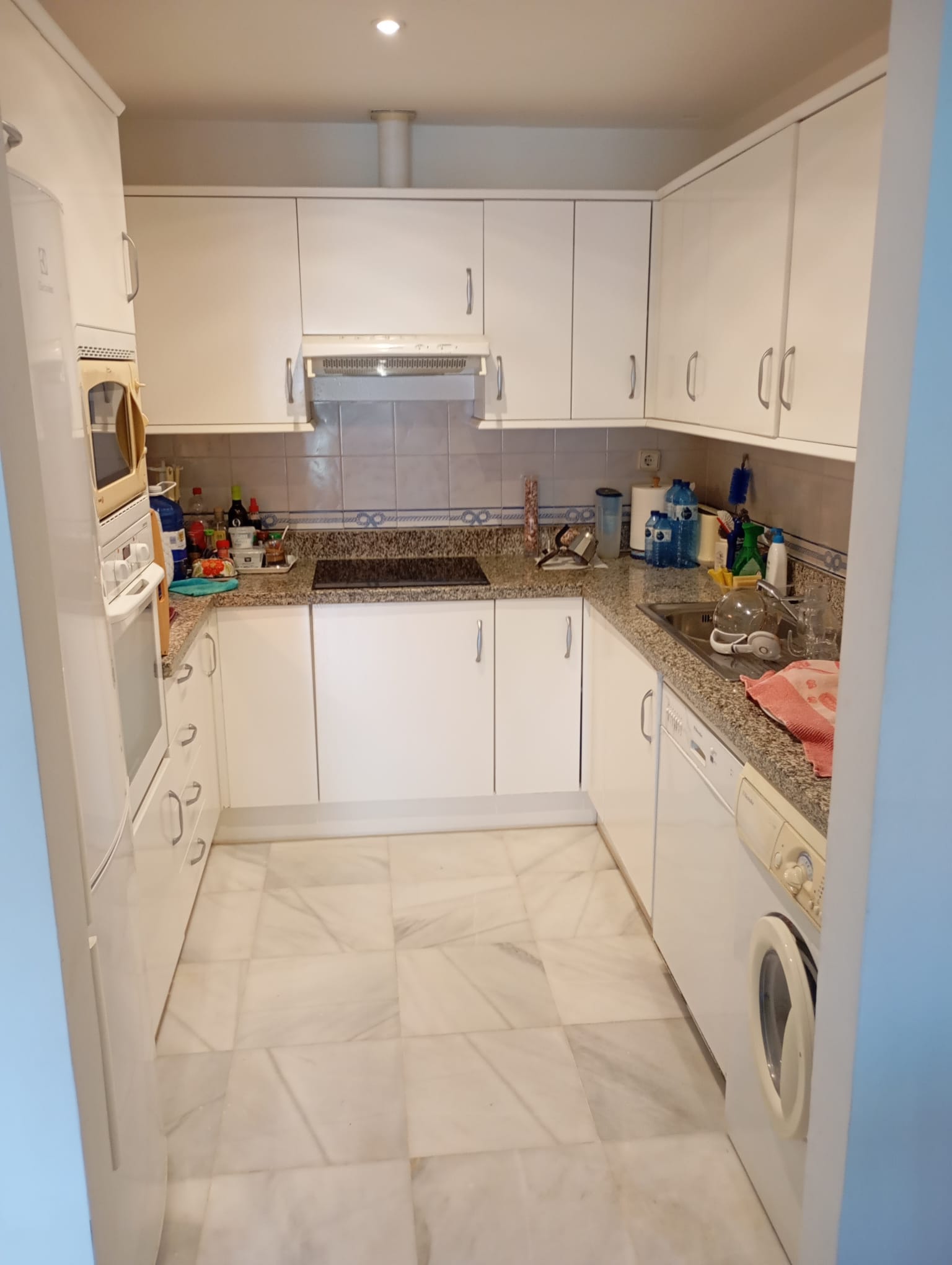 Exclusivo apartamento de 2 dormitorios en Puerto de Sotogrande con acceso directo al amarre - mibgroup.es
