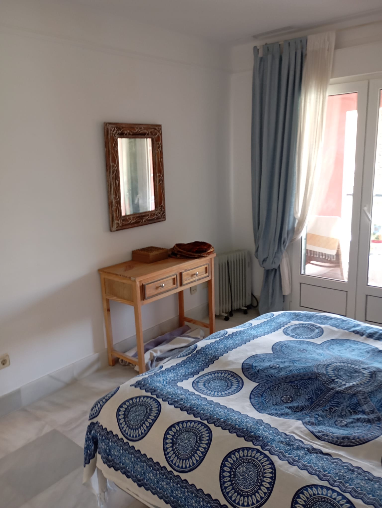 Exclusivo apartamento de 2 dormitorios en Puerto de Sotogrande con acceso directo al amarre - mibgroup.es