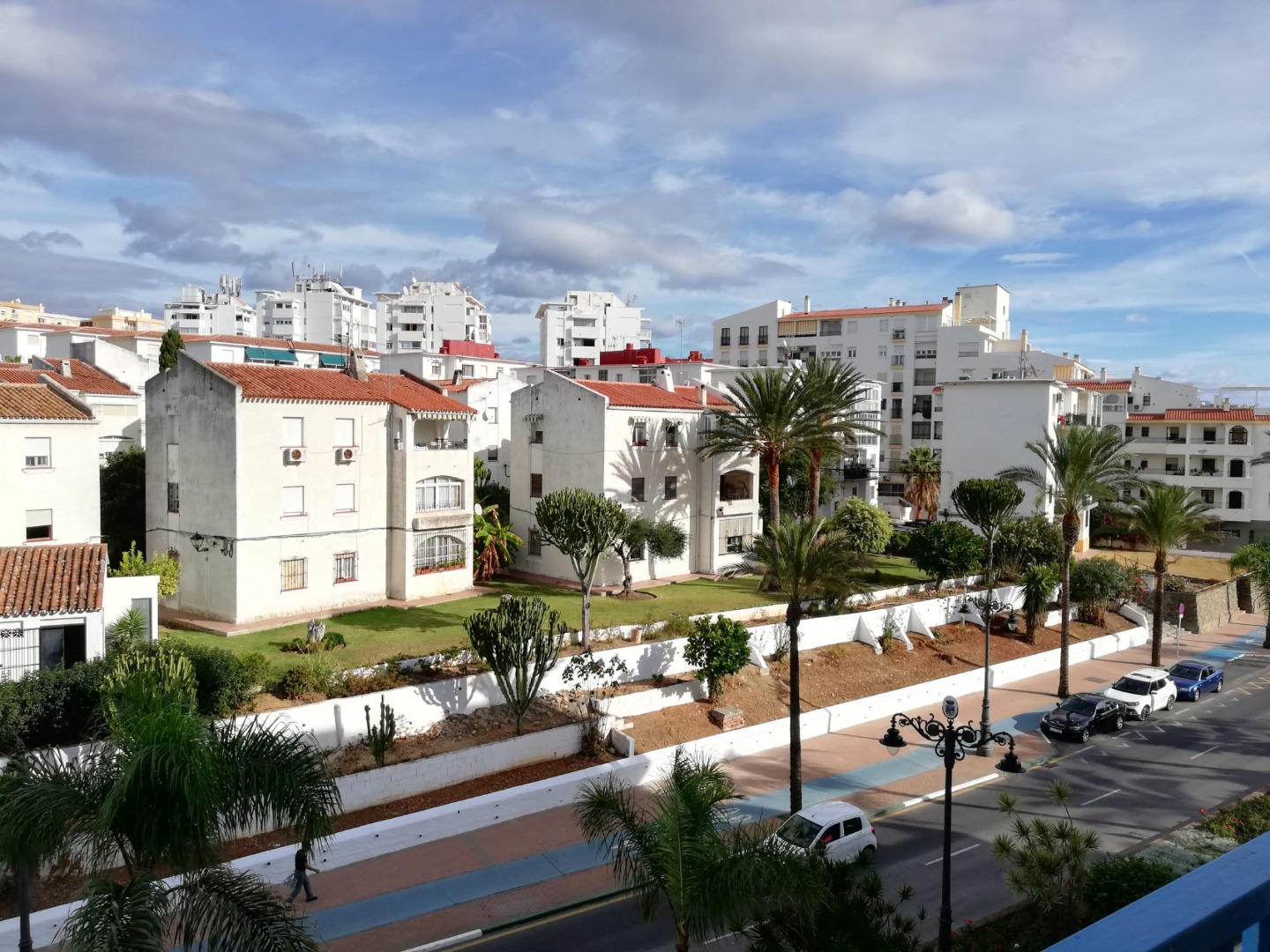 One bedroom apartment in the port of Estepona on the first line of the sea - mibgroup.es