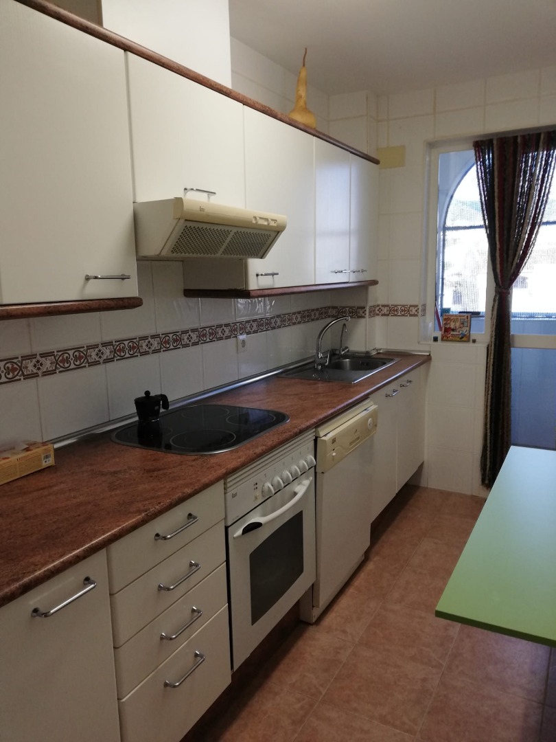 Apartamento de un dormitorio en el puerto de Estepona en primera línea de mar - thumb - mibgroup.es