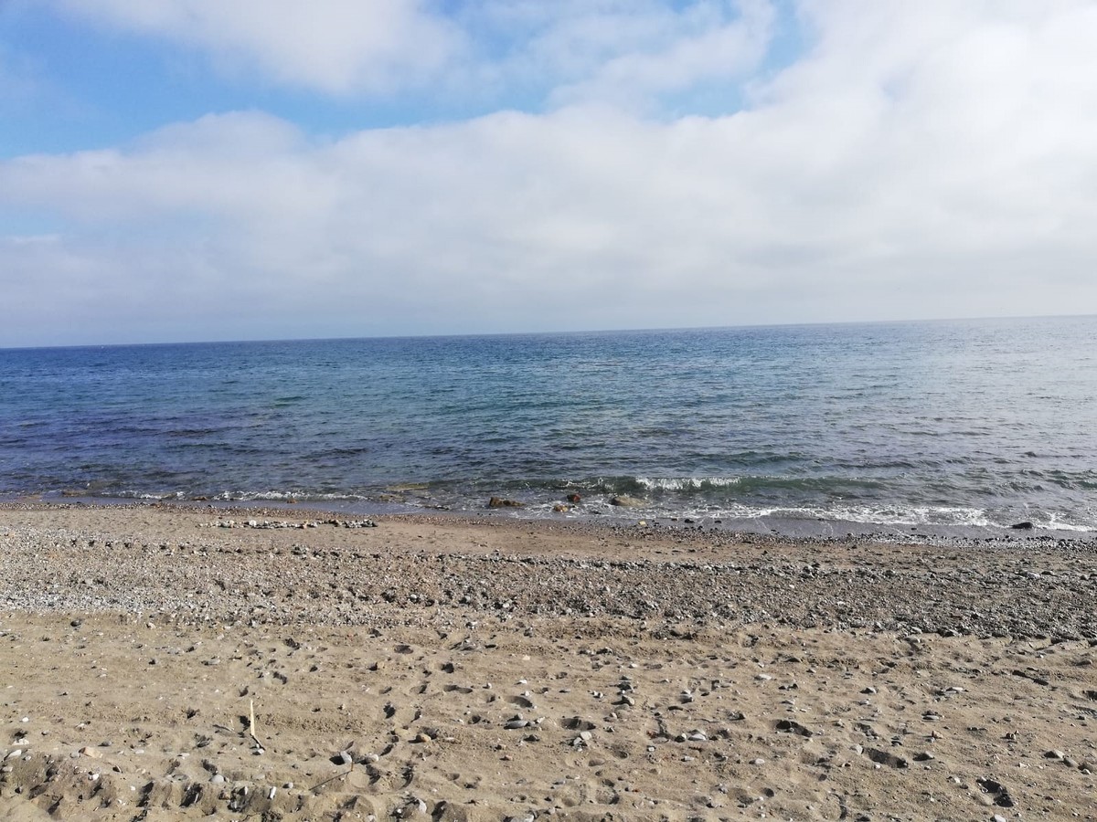 Townhouse in Estepona on the first line of the sea - mibgroup.es