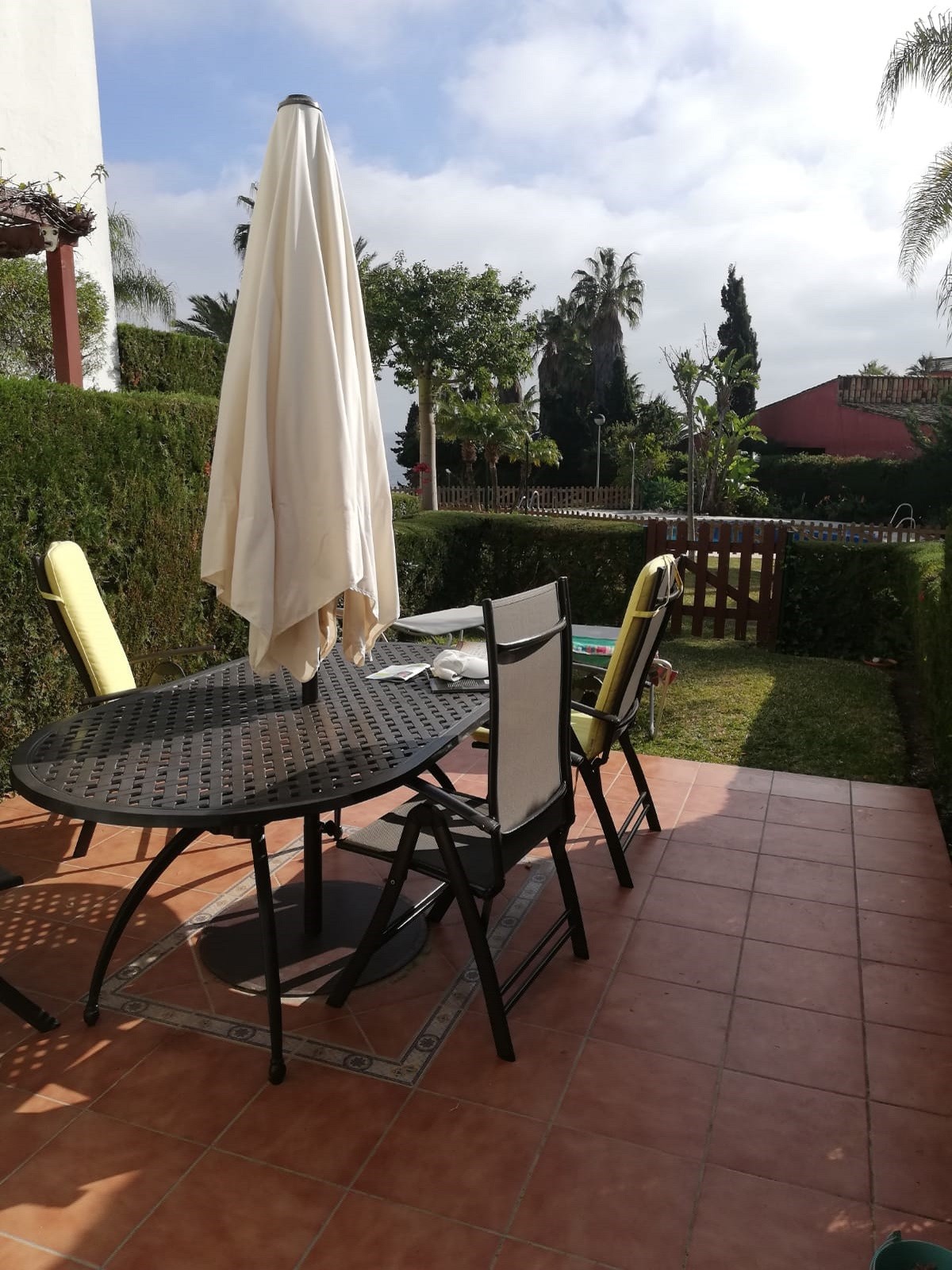 Townhouse in Estepona on the first line of the sea - mibgroup.es