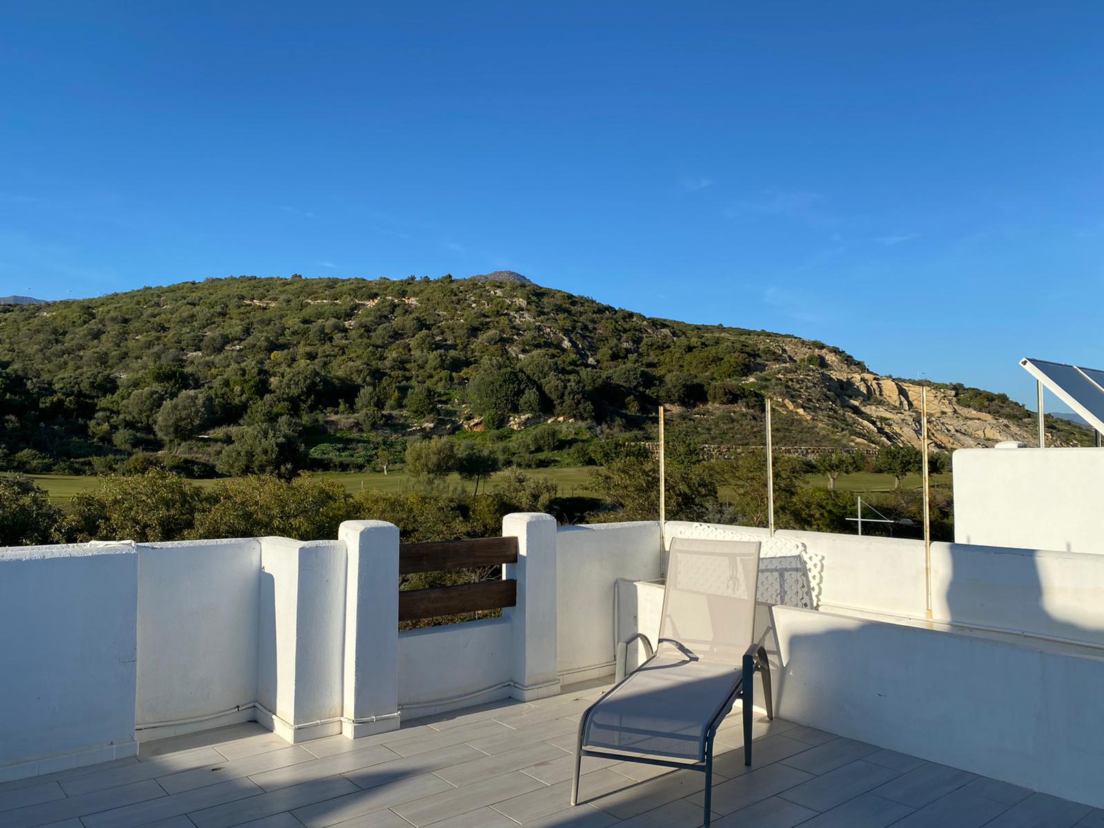 Magnificent penthouse with private access in Valle Romano - mibgroup.es